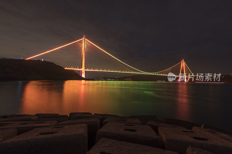 亚武兹苏丹塞利姆桥， 伊斯坦布尔